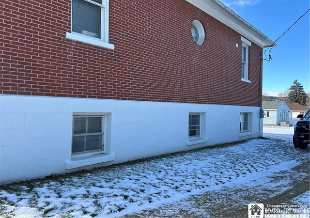 3rd image of 1 West Ave, Arkport, NY 14807 | MLS# R1586097