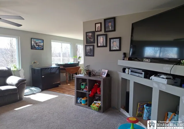 Photo 3 of Single family home for sale at 6098 Shady Ln, Franklinville, NY 14737 | MLS# R1594406 | Listing updated on 2026-03-23