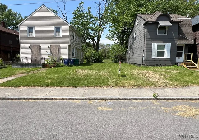 3rd image of 548 9th St, Niagara Falls, NY 14301 | MLS# B1596847