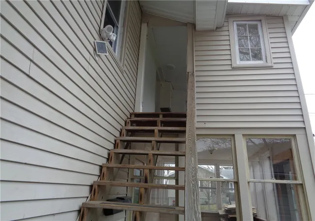 17th image of 252 W 2nd St, Corning, NY 14830 | MLS# R1599345