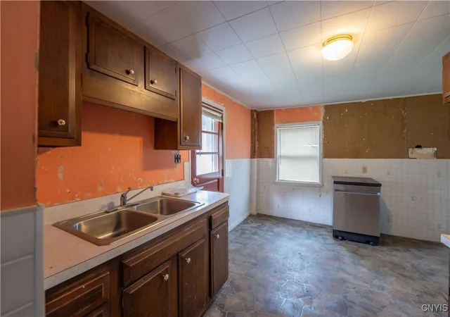 Homes for sale in Frankfort, NY | 2702 Southside Rd, Frankfort, NY 13340 | MLS# S1600155