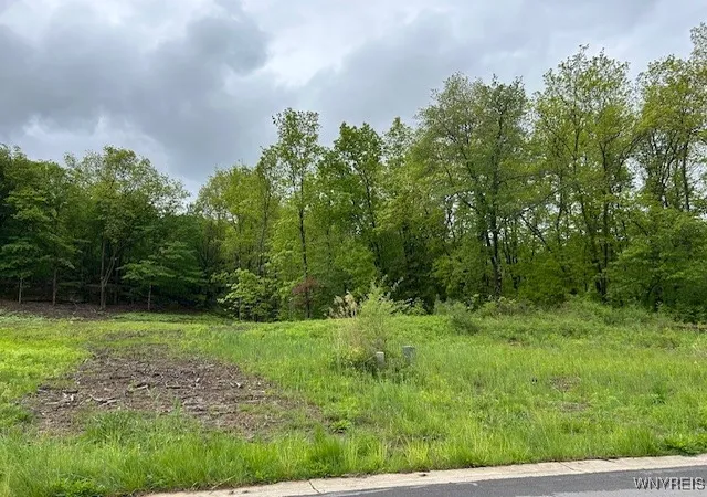 5th image of 4951 Big Vista Dr, Lewiston, NY 14092 | MLS# B1604608