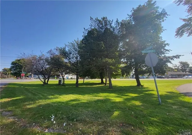 Homes for sale in Clay, NY | South Bay Rd, Clay, NY 13212 | MLS# S1607751