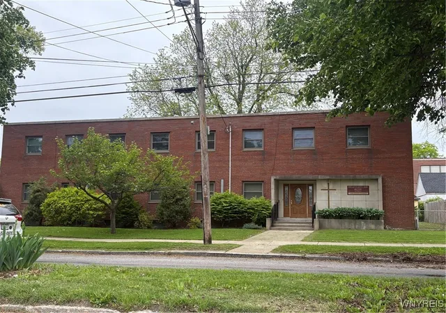 1st image of 2486 Grand Ave, Niagara Falls, NY 14301 | MLS# B1608401