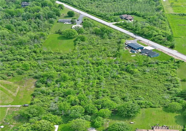 Photo 4 of Sale Pending at Tonawanda Crk Rd N, Clarence, NY 14031 | MLS# B1609284 | Listing updated on 2026-06-19