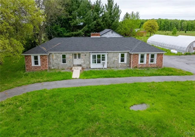 Homes for sale in Richland, NY | 4335 Us Route 11, Richland, NY 13142 | MLS# S1609031