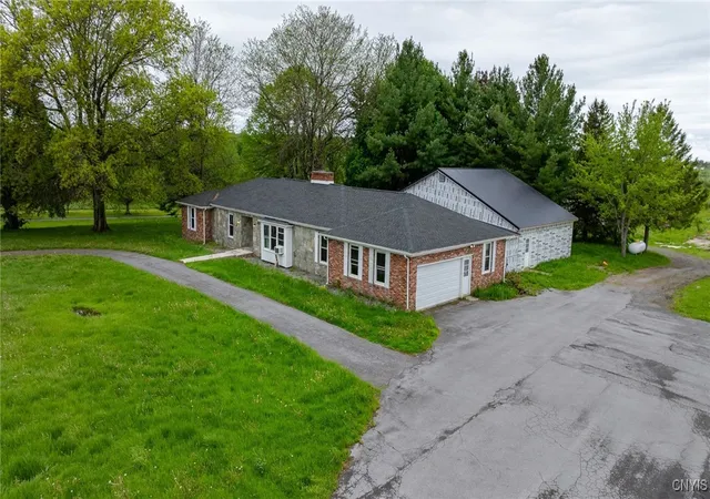 Homes for sale in Richland, NY | 4335 Us Route 11, Richland, NY 13142 | MLS# S1609031