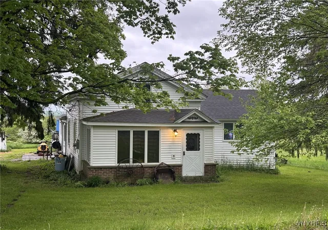 Homes for sale in Bennington, NY | 985 Sierk Rd, Bennington, NY 14011 | MLS# B1610328