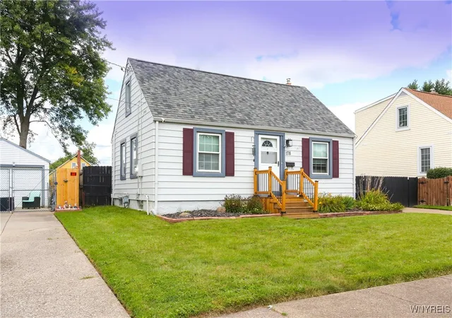 2nd image of 178 Chapel Ave, Cheektowaga, NY 14225 | MLS# B1614591