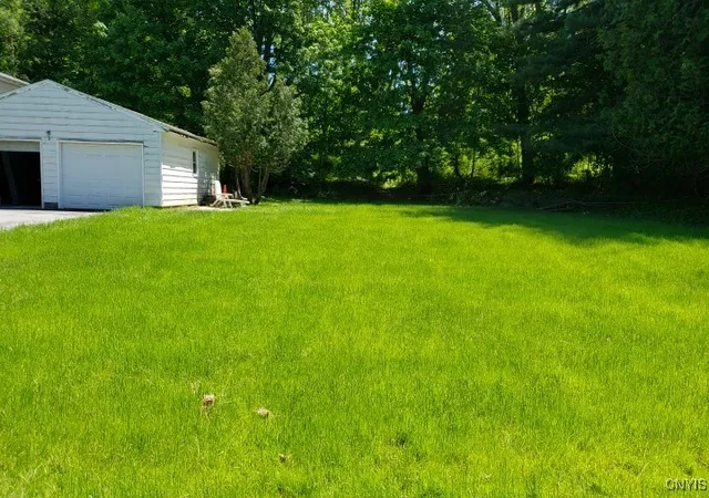 Photo 4 of Single family home for sale at 24 Loomis Ter, Phoenix, NY 13135 | MLS# S1616674 | Listing updated on 2026-07-16