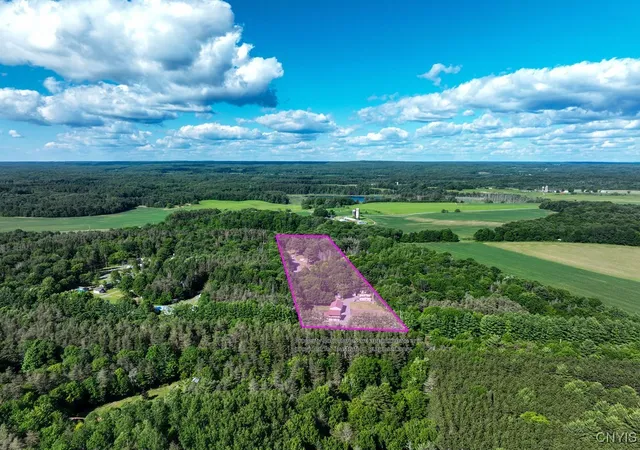Homes for sale in Albion, NY | 620 County Route 48, Albion, NY 13302 | MLS# S1616913
