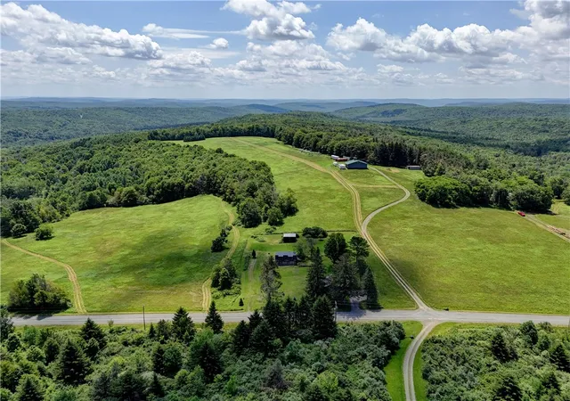 Photo 3 of House for sale at 172 Hill Rd, Ithaca, NY 14850 | MLS# R1618374 | Listing updated on 2026-07-23