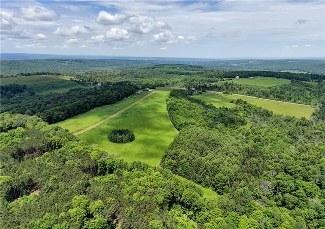 Photo 5 of House for sale at 172 Hill Rd, Ithaca, NY 14850 | MLS# R1618374 | Listing updated on 2026-07-23