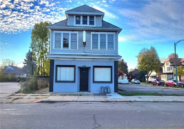 1st image of 2047 Clinton St, Buffalo, NY 14206 | MLS# B1618153