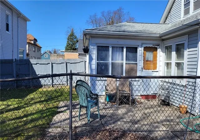 4th image of 2047 Clinton St, Buffalo, NY 14206 | MLS# B1618153