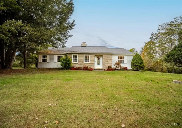 Photo 3 of Sale Pending at 884 Kibby Rd, Baldwinsville, NY 13027 | MLS# S1621930 | Listing updated on 2026-07-26