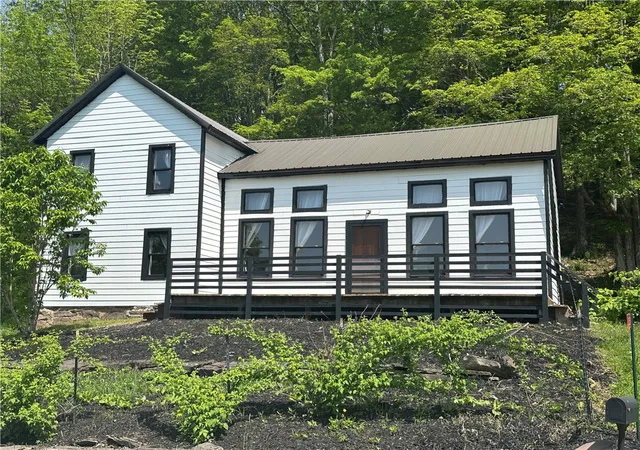 Homes for sale in Harpersfield, NY | 751 Odell Lake Rd, Harpersfield, NY 12167 | MLS# R1622169