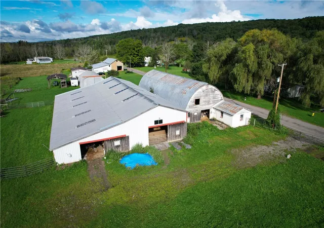 Listing Photo 3 - Condo for sale in building located at 284 E Spencer Rd, Spencer, NY 14883