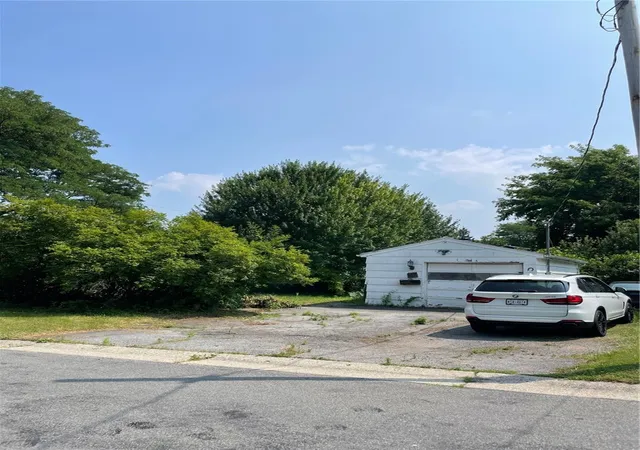 4th image of 147 Perinton St, Rochester, NY 14615 | MLS# R1622788