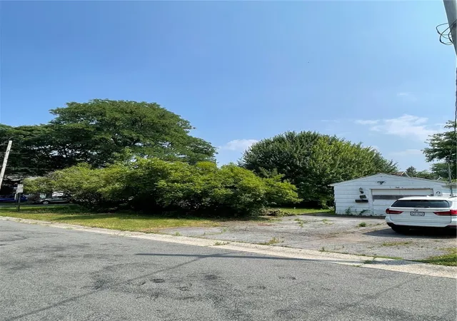 Homes for sale in Rochester, NY | 147 Perinton St, Rochester, NY 14615 | MLS# R1622788