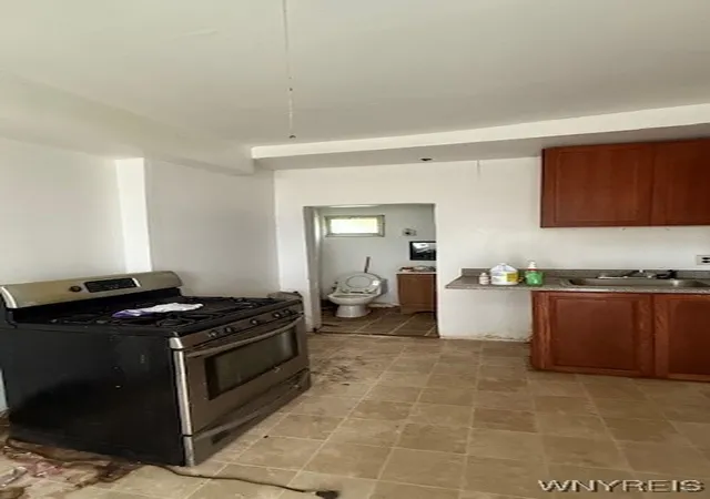 Homes for sale in Buffalo, NY | 565 West Ave, Buffalo, NY 14213 | MLS# B1624189