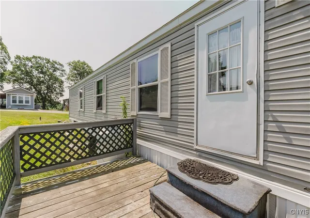 Photo 4 of Sale Pending at 235 Wahl St, Clayton, NY 13624 | MLS# S1626299 | Listing updated on 2026-06-02
