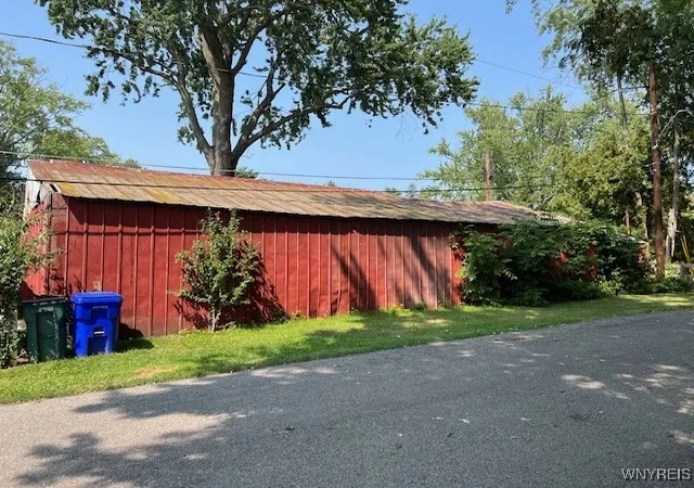 2nd image of 6006 E Main, Newfane, NY 14126 | MLS# B1627622