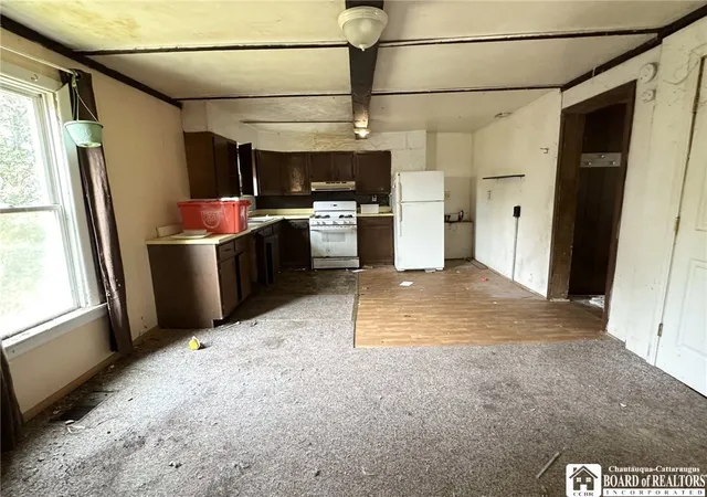 Photo 3 of Sale Pending at 210 Tower St, Jamestown, NY 14701 | MLS# R1626978 | Listing updated on 2026-08-05