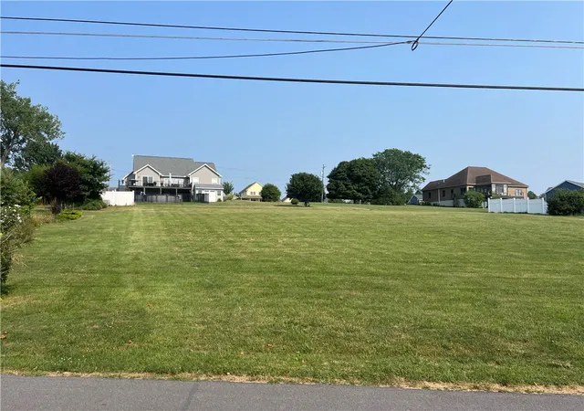 Homes for sale in Romulus, NY | 5791 E Lake Rd, Romulus, NY 14541 | MLS# R1627817