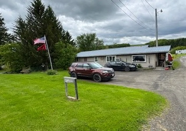 3rd image of 103 Loomis Ln, Columbus, NY 13460 | MLS# R1629452