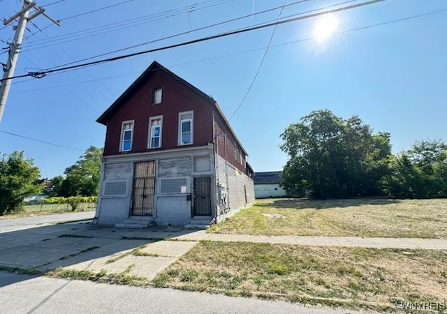 Homes for sale in Buffalo, NY | 221 Masten Ave, Buffalo, NY 14209 | MLS# B1629728