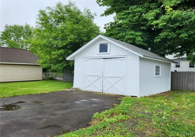 Homes for sale in Herkimer, NY | 104 Henry St, Herkimer, NY 13350 | MLS# S1631069