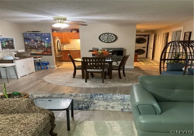 Photo 4 of Sale Pending at 1410 Landrush Way, Baldwinsville, NY 13027 | MLS# S1631391 | Listing updated on 2025-09-05