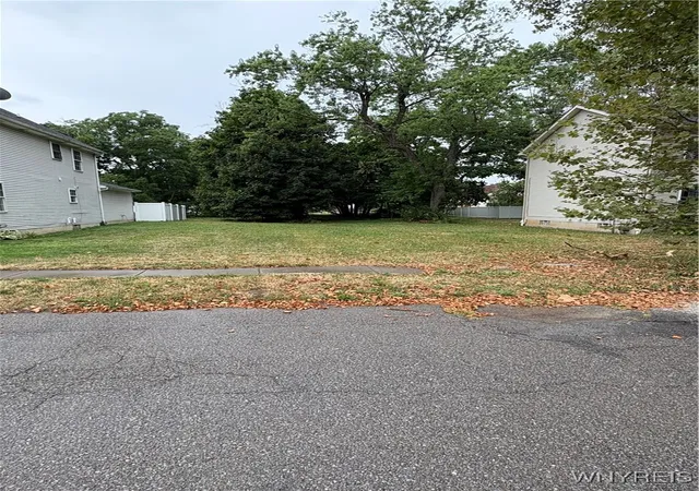 Photo 2 of Sale Pending at 56 Kane St, Buffalo, NY 14204 | MLS# B1627374 | Listing updated on 2026-06-11