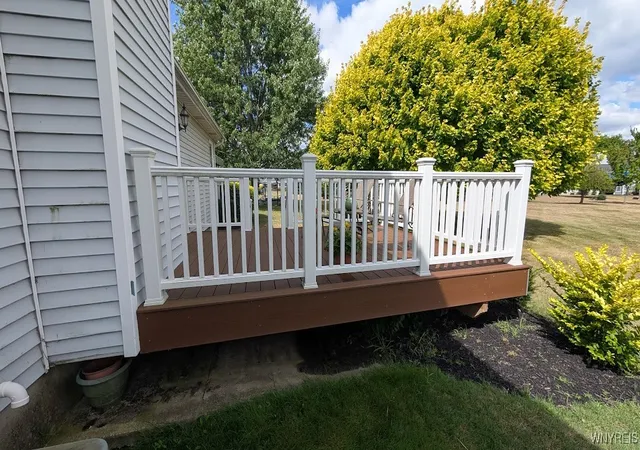 5th image of 165 Niagara Shore Dr, Tonawanda, NY 14150 | MLS# B1631907