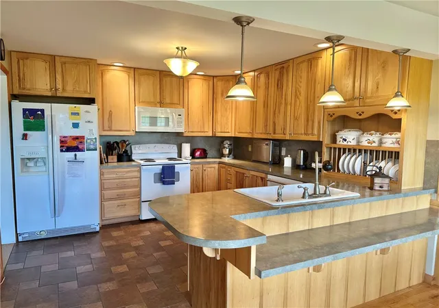 5th image of 143 Burdick Medbury Rd, Norwich, NY 13815 | MLS# R1634290