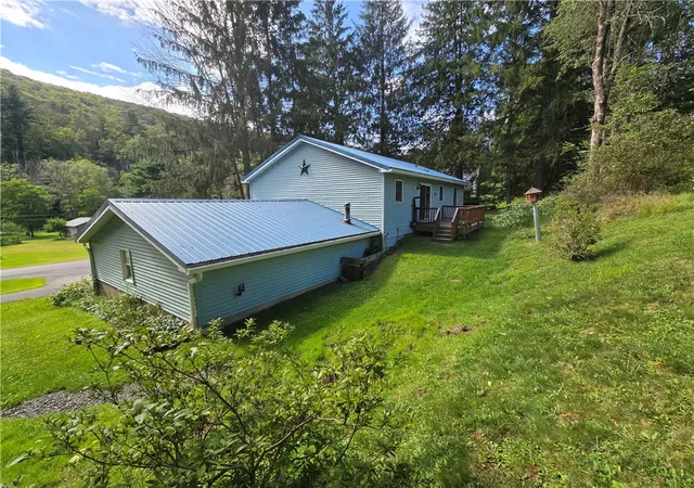 Homes for sale in Hancock, NY | 6 Fortunato Rd, Hancock, NY 13783 | MLS# R1634260