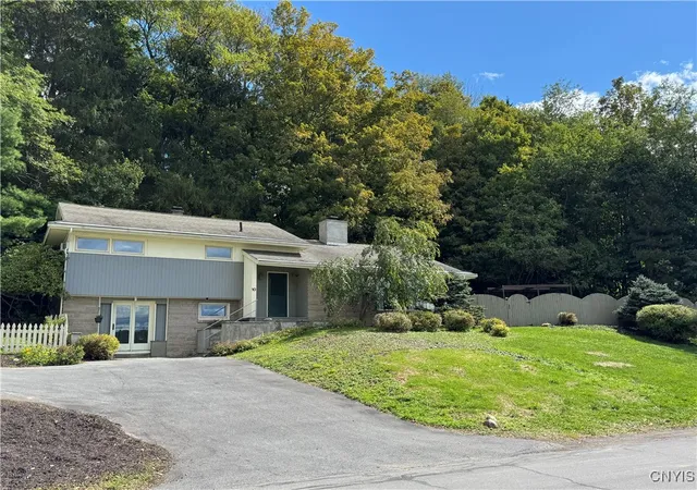 5th image of 10 East Lake Road, Hamilton, NY 13346 | MLS# S1633312