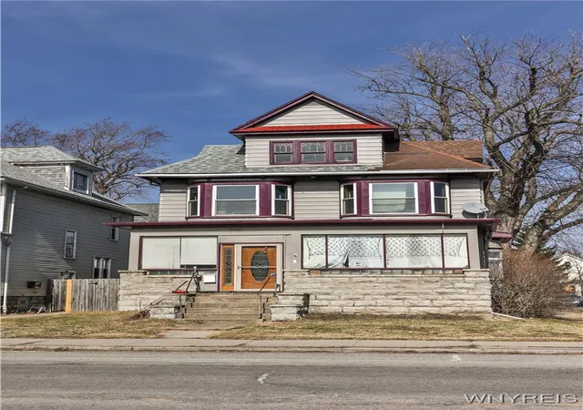 Homes for sale in Buffalo, NY | 2302 Seneca St, Buffalo, NY 14210 | MLS# B1635276
