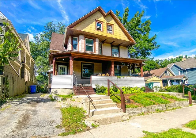 Homes for sale in Rochester, NY | 13 Brooklyn St, Rochester, NY 14613 | MLS# R1635694