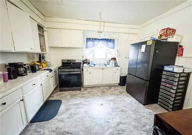 Homes for sale in Rochester, NY | 13 Brooklyn St, Rochester, NY 14613 | MLS# R1635694