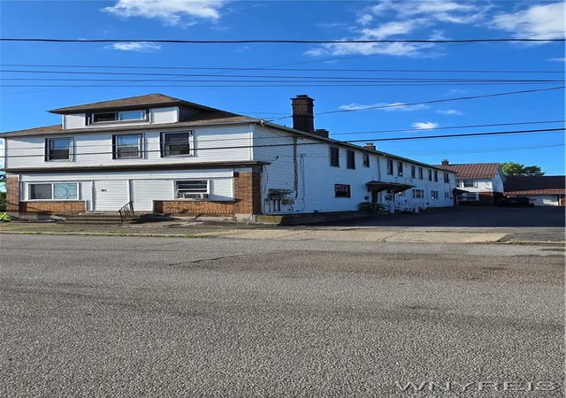 Listing Photo 4 - Condo for sale in building located at 30 Kane St, Lackawanna, NY 14218