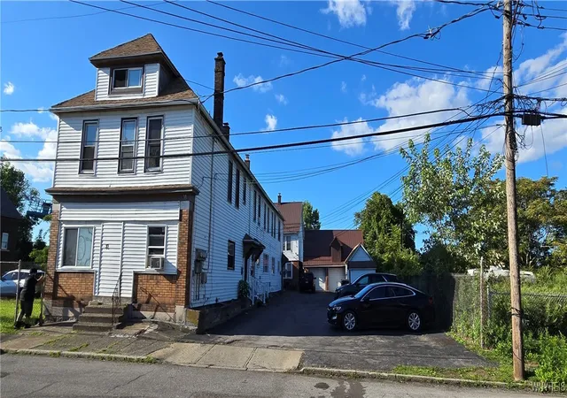 Listing Photo 5 - Condo for sale in building located at 30 Kane St, Lackawanna, NY 14218