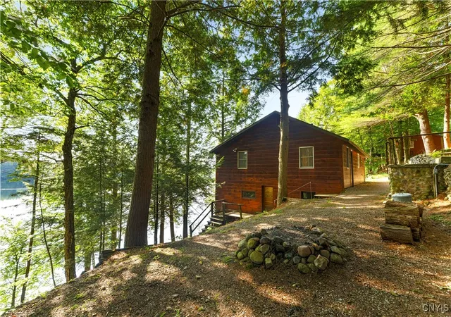 Homes for sale in Forestport, NY | 8119 Capron Rd, Forestport, NY 13494 | MLS# S1634202