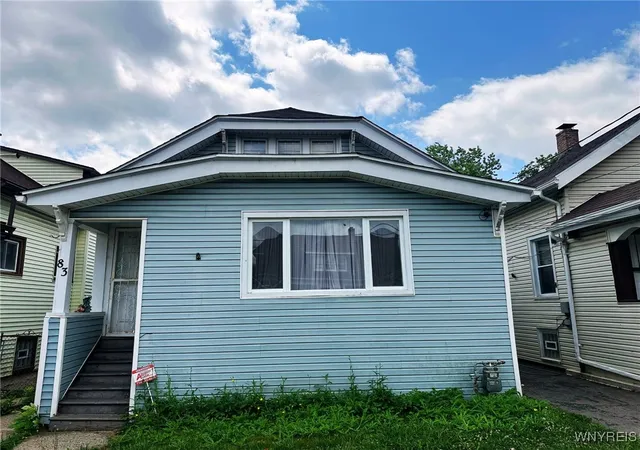 Homes for sale in Buffalo, NY | 83 Collingwood Ave, Buffalo, NY 14215 | MLS# B1638367