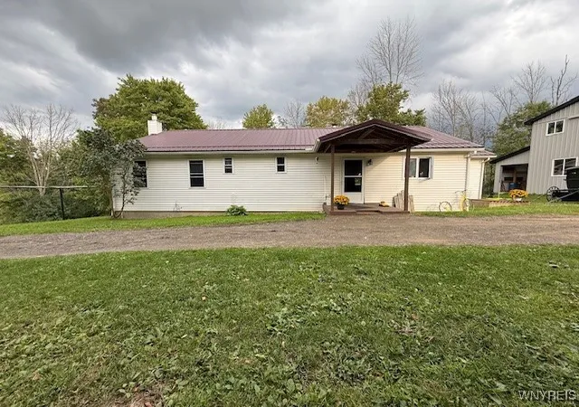 Homes for sale in Centerville, NY | 10054 Pratt Rd, Centerville, NY 14744 | MLS# B1638173