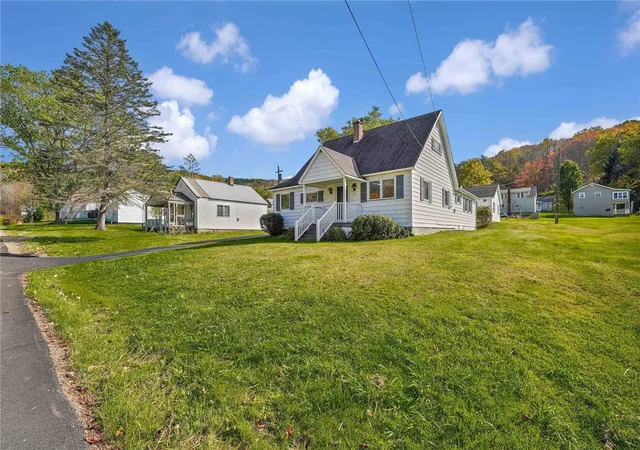 Homes for sale in Eldred, PA | 22 Park Ave, Eldred, PA 16731 | MLS# R1638963