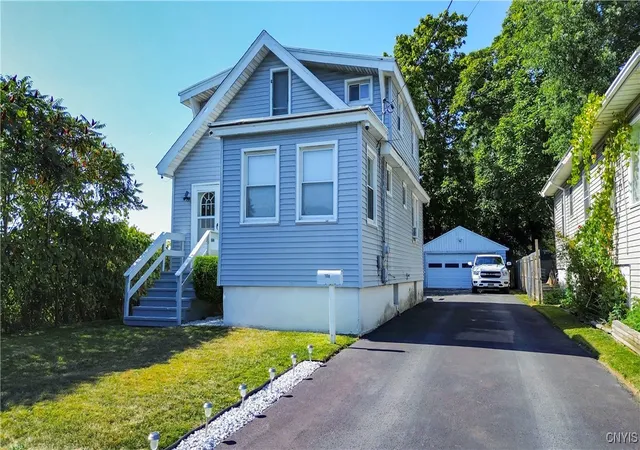 Homes for sale in Utica, NY | 108 Wells Pl, Utica, NY 13502 | MLS# S1639314
