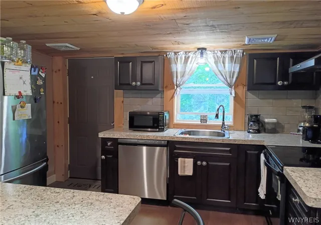 4th image of 9106 Arthur Jenkins Rd, Canastota, NY 13032 | MLS# B1639448