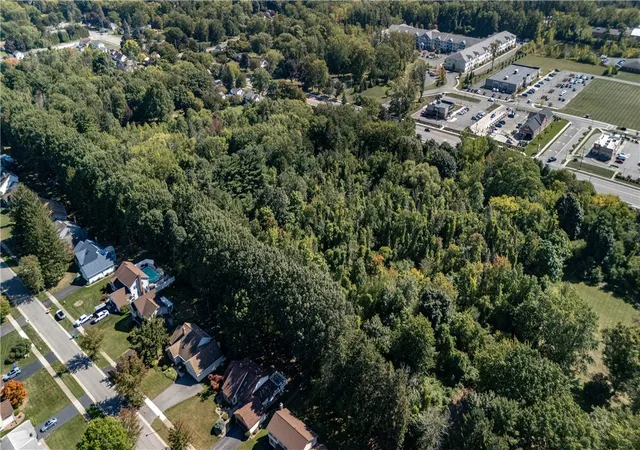 12th image of 3060 Latta Rd, Rochester, NY 14612 | MLS# R1639814
